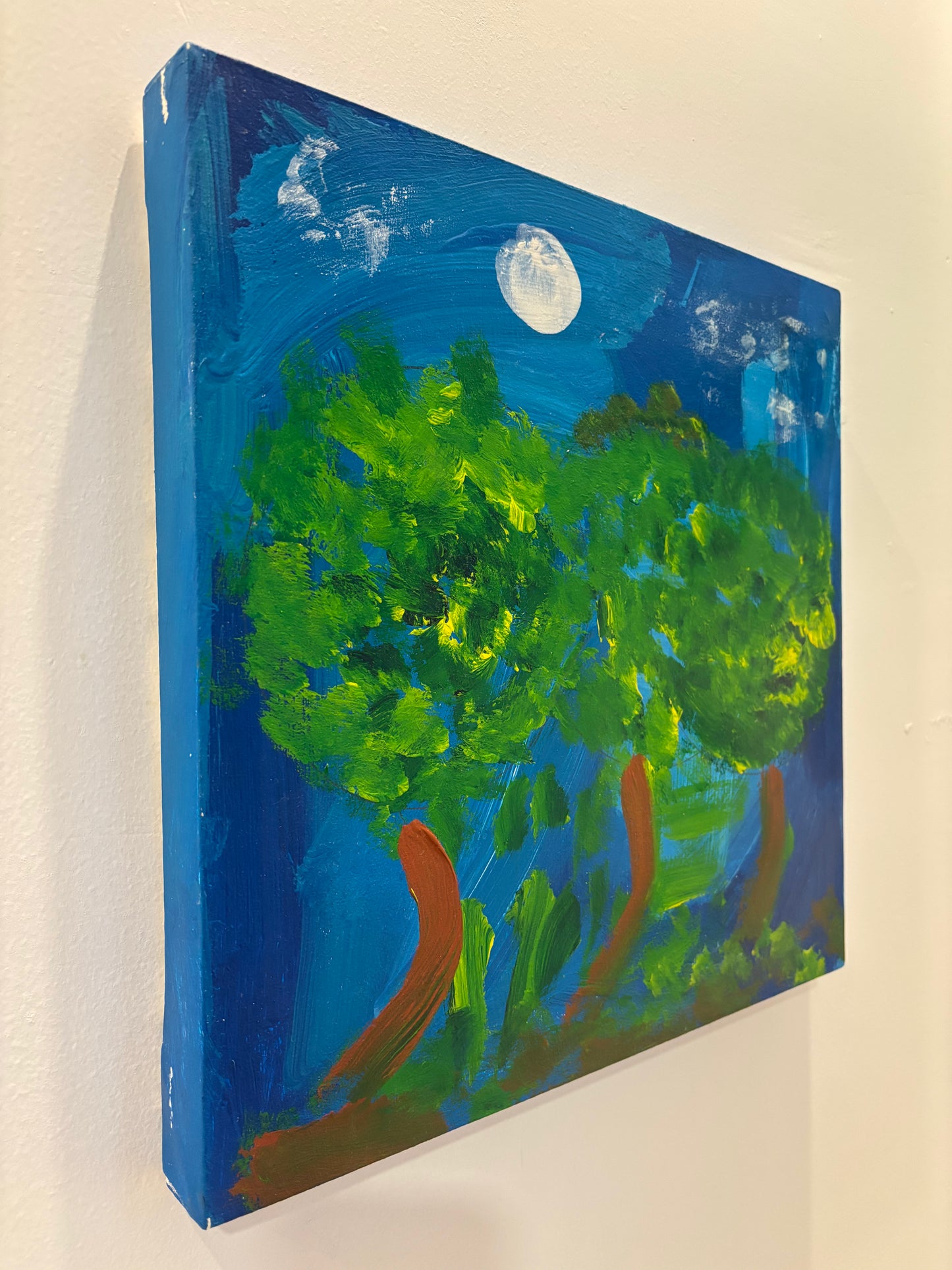 Bosque bajo la Luna