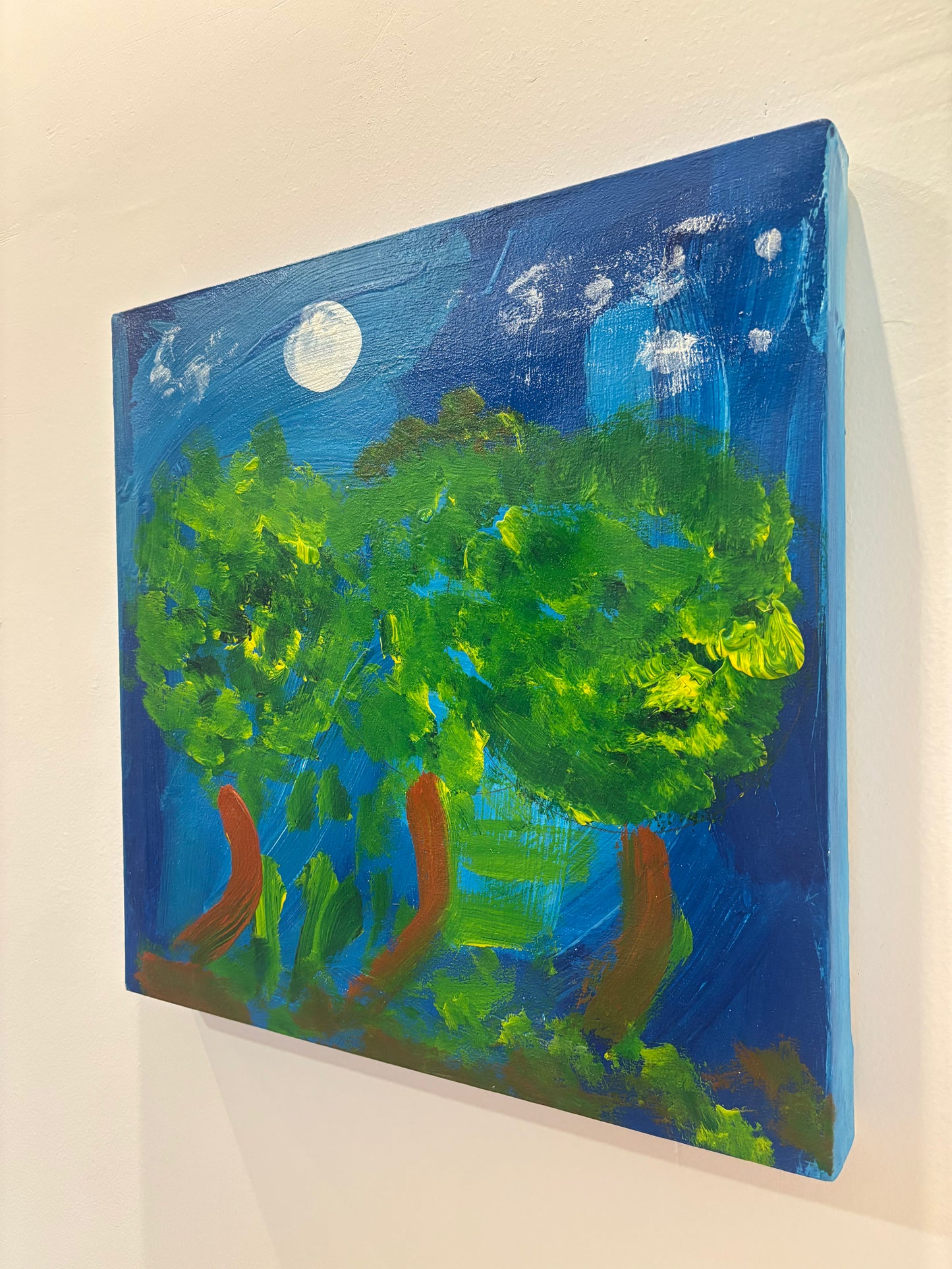 Bosque bajo la Luna